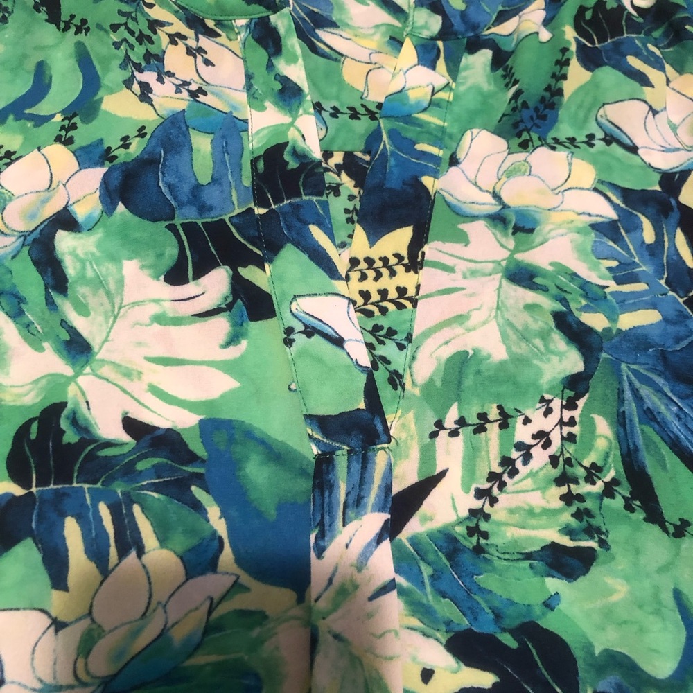 Rose & Olive Tropical Green and Blue Womens Sleeveless Blouse - Picture 8 of 11